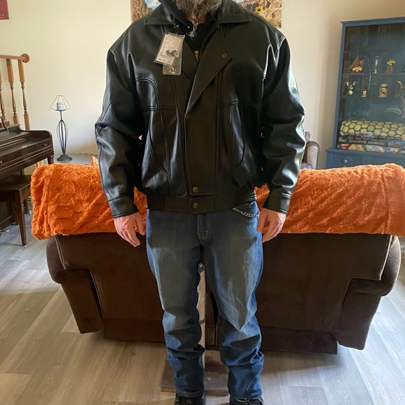 GruppoV 70's Faux Leather Bomber Jacket